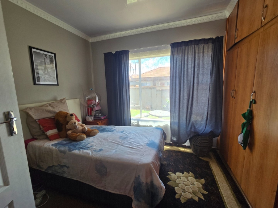 4 Bedroom Property for Sale in Heuwelsig Free State